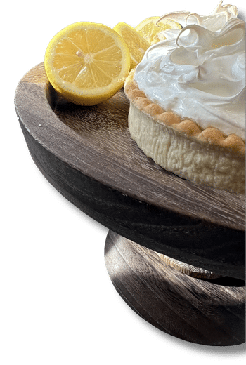 Stanways Bakery are wholesale bakers in Cheshire, supplying farm shops and retailers with traditional pies, pastries and sweet treats baked to a higher standard.