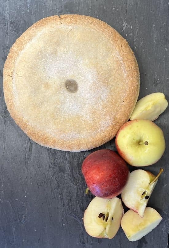 Stanways Bakery are wholesale bakers in Cheshire, supplying farm shops and retailers with traditional pies, pastries and sweet treats baked to a higher standard.